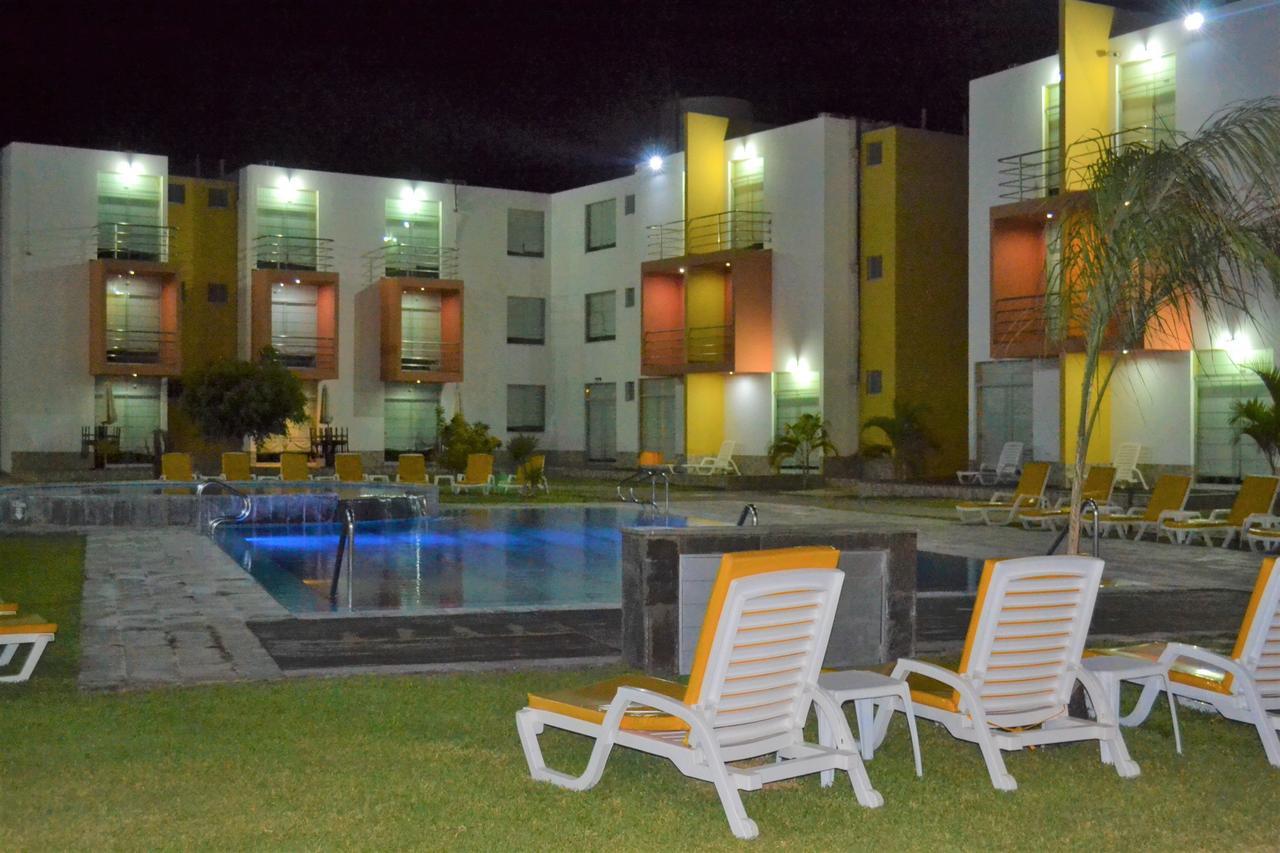 Tomicaya Kajaca Suite Hotel מראה חיצוני תמונה